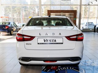 2026 Lada (ВАЗ) Vesta I Рестайлинг (NG), белый, 1685000 рублей, вид 5