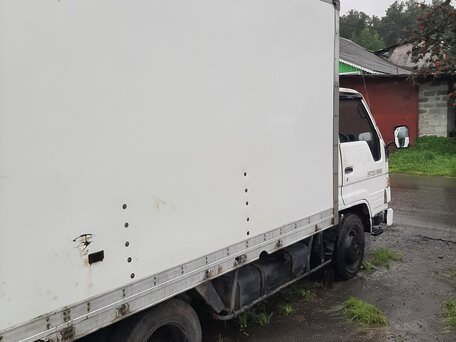 1995 Toyota Dyna, белый, 450000 рублей, вид 5