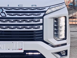 2019 Mitsubishi Delica D:5 I Рестайлинг, белый, 3600000 рублей, вид 2