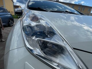 2014 Nissan Leaf (EM57) I (ZE0/AZE0), белый, 1350000 рублей, вид 2