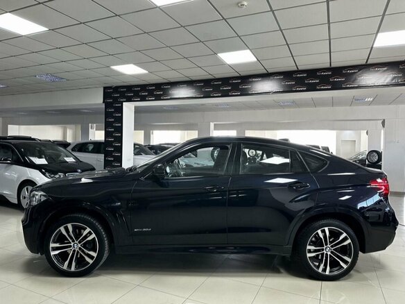 2018 BMW X6 30d II (F16), чёрный, 4800000 рублей - вид 3