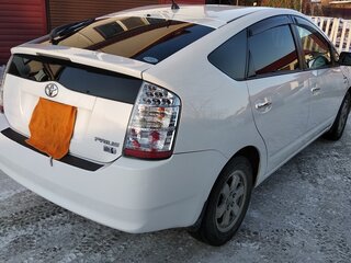 2011 Toyota Prius JDM II Рестайлинг (XW20), белый, 850000 рублей, вид 4