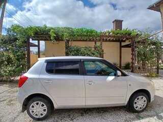 2012 Skoda Fabia II Рестайлинг, серебристый, 560000 рублей, вид 4