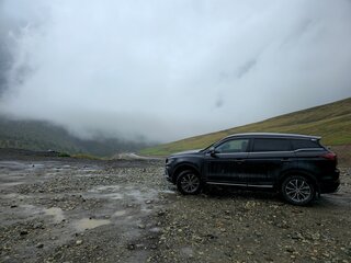 2023 Geely Atlas Pro, чёрный, 2400000 рублей, вид 3