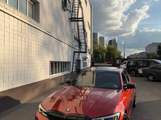 2019 BMW 3 серии 330i xDrive VII (G2x), красный, 3140000 рублей, вид 2