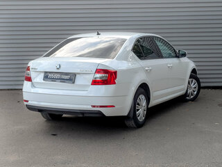 2020 Skoda Octavia III (A7) Рестайлинг, белый, 1910000 рублей, вид 5