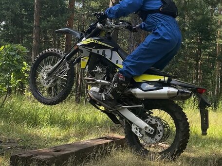 2020 SWM RS 300 R, чёрный, 600000 рублей, вид 2