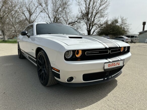 2014 Dodge Challenger R__T III Рестайлинг 2, белый, 5950000 рублей - вид 6