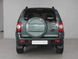 2017 Chevrolet Niva I Рестайлинг, зелёный, 729900 рублей, вид 5