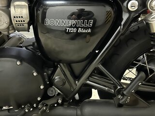2021 Triumph Bonneville T120, чёрный, 1330000 рублей, вид 2