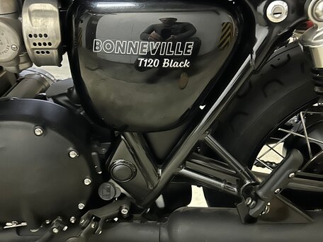2021 Triumph Bonneville T120, чёрный, 1330000 рублей, вид 2