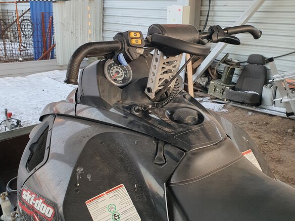 2006 BRP Ski-Doo Summit 1000, чёрный, 1590000 рублей - вид 1