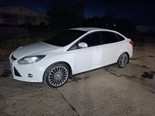 2012 Ford Focus III, белый, 650000 рублей, вид 1