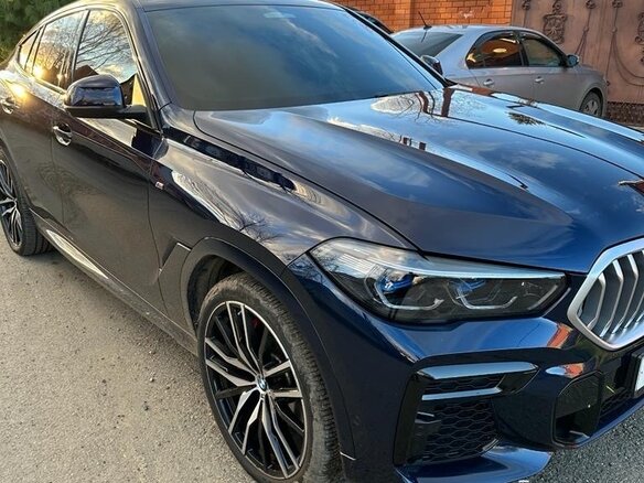 2022 BMW X6 30d III (G06), синий, 11950000 рублей - вид 2