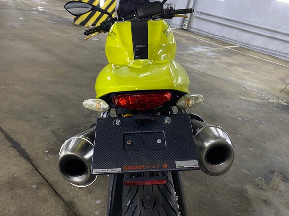 2008 Ducati Monster 696, жёлтый - вид 12
