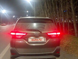 2022 Toyota Rush II, коричневый, 2500000 рублей, вид 3