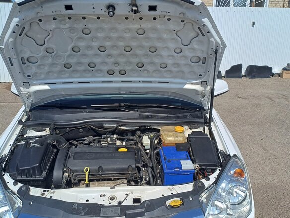 2011 Opel Astra H Рестайлинг, белый, 750000 рублей - вид 14