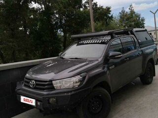 2015 Toyota Hilux VIII, серый, 3390000 рублей, вид 1