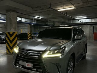 2017 Lexus LX 570 III Рестайлинг 2, серый, 8400000 рублей, вид 1
