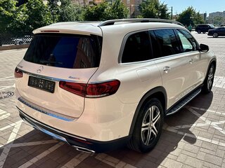 2019 Mercedes-Benz GLS 450 II (X167), белый, 7900000 рублей, вид 4