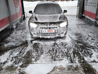 2010 Renault Fluence I, бежевый, 750000 рублей, вид 2