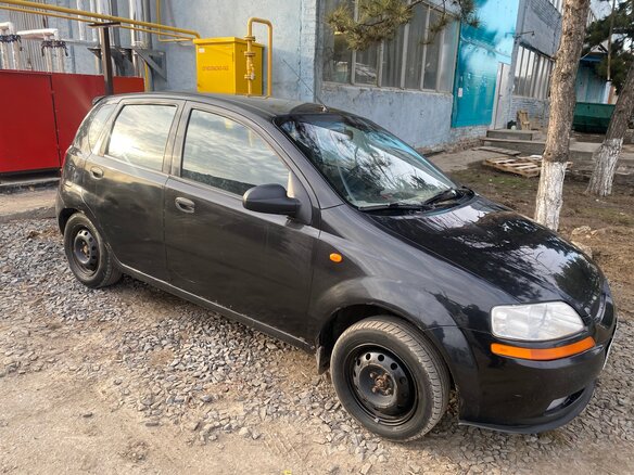 2004 Chevrolet Aveo I, чёрный, 310000 рублей - вид 1