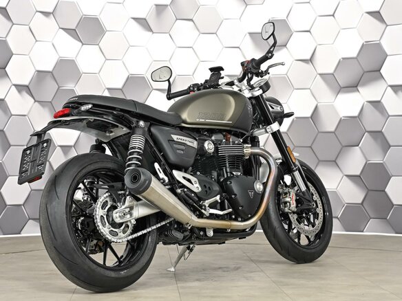 2024 Triumph Speed Twin, серый, 1475000 рублей - вид 6
