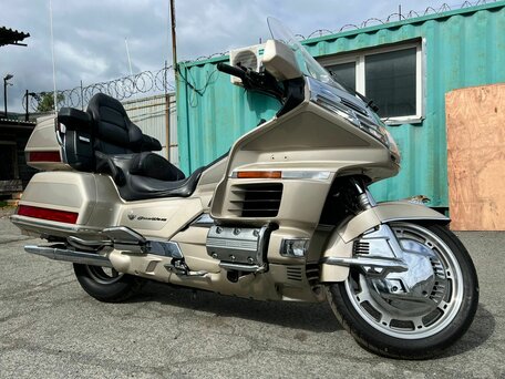 1998 Honda GL 1500 Gold Wing, бежевый, 700000 рублей, вид 2