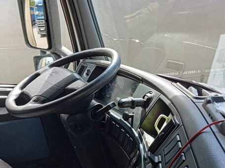 2008 Volvo FM, белый, 1700000 рублей, вид 2
