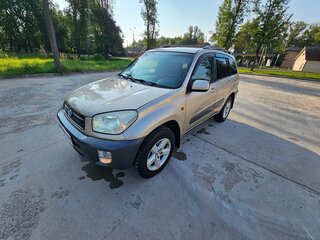 2000 Toyota RAV4 II (XA20), бежевый, 800000 рублей, вид 1