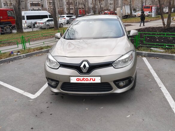 2014 Renault Fluence I Рестайлинг, бежевый, 300000 рублей - вид 2