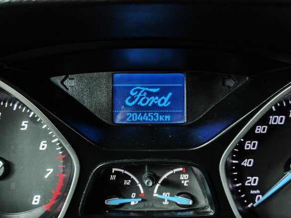 2011 Ford Focus III, красный - вид 17
