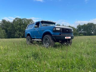 1993 Ford Bronco V, синий, 2700000 рублей, вид 3