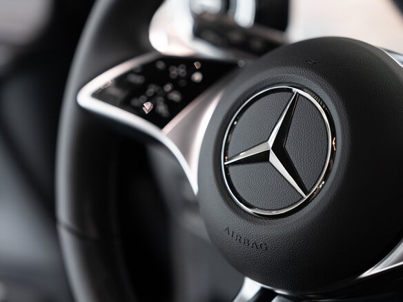 2026 Mercedes-Benz V-Класс Extra Long 300 d экстра длинный III (W447) Рестайлинг 2, чёрный, 14500000 рублей - вид 29