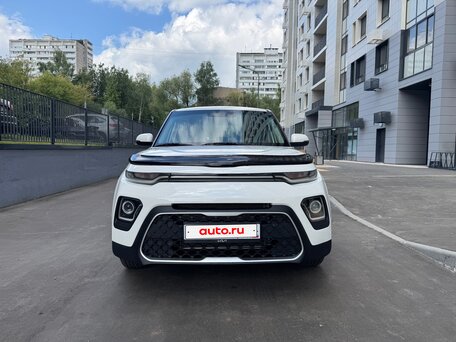 2021 Kia Soul III, белый, 1500000 рублей, вид 3