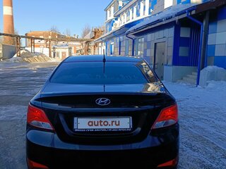 2016 Hyundai Solaris I Рестайлинг, чёрный, 900000 рублей, вид 4