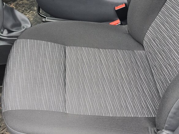 2010 Renault Logan I Рестайлинг, белый, 900000 рублей - вид 9