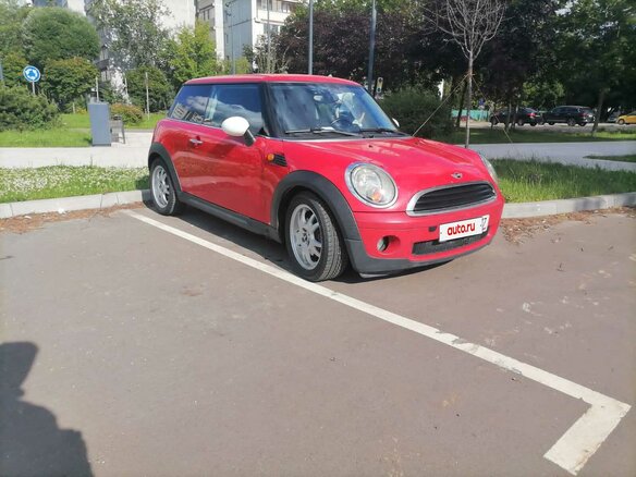 2009 Mini Hatch One II (R56), красный, 650000 рублей - вид 9