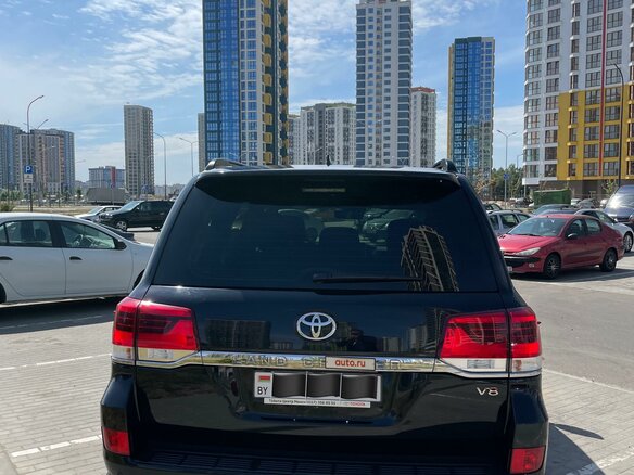 2019 Toyota Land Cruiser 200 Series Рестайлинг 2, чёрный, 9800000 рублей - вид 8