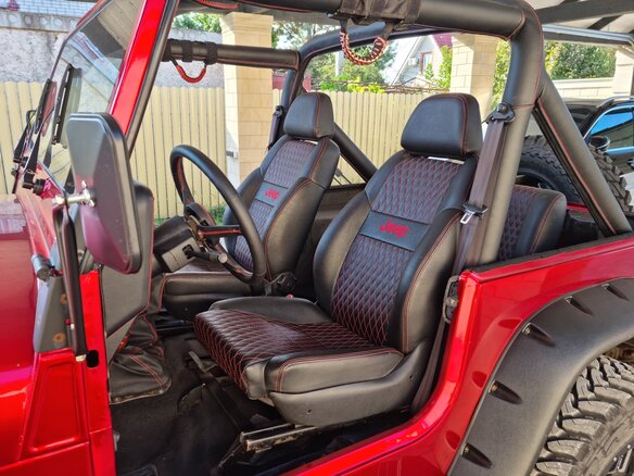 1993 Jeep Wrangler I (YJ), красный, 2100000 рублей - вид 15