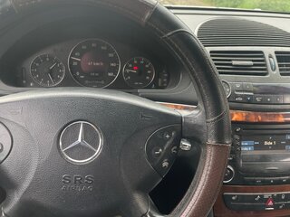 2002 Mercedes-Benz E-Класс 320 III (W211, S211), серебристый, 440000 рублей, вид 4