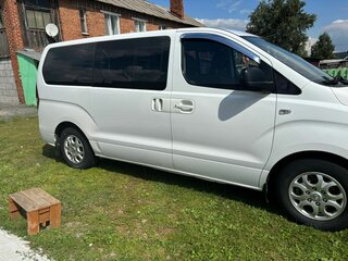 2012 Hyundai Grand Starex I, белый, 1750000 рублей, вид 2
