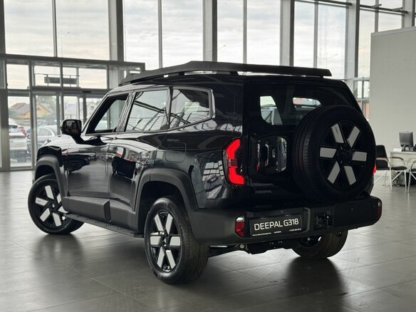 2025 Changan Deepal G318 I, чёрный, 5740000 рублей - вид 5