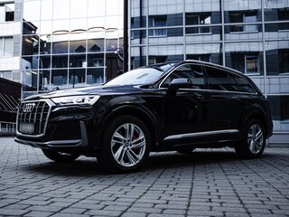 2021 Audi Q7 45 TFSI II (4M) Рестайлинг, чёрный, 3799000 рублей, вид 4