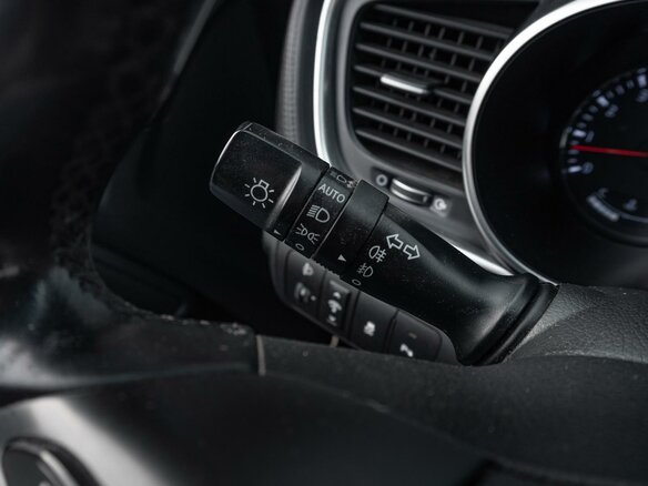 2014 Kia Optima III Рестайлинг, чёрный, 989999 рублей - вид 16