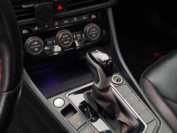 2021 Volkswagen Jetta GLI VII, белый, 2720000 рублей - вид 21