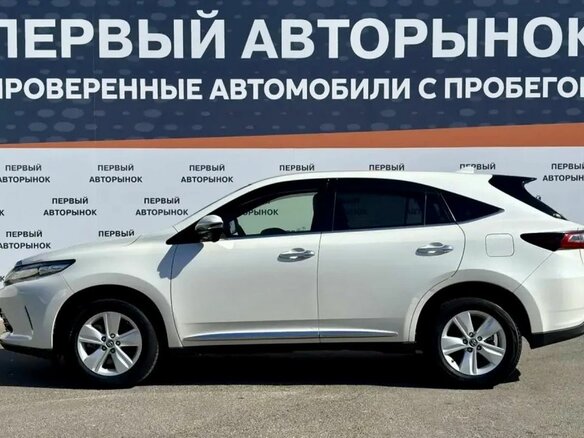 2018 Toyota Harrier III (XU60) Рестайлинг, белый, 2999900 рублей - вид 8
