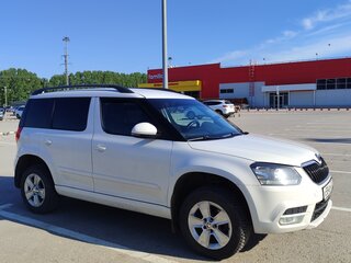 2014 Skoda Yeti I Рестайлинг, белый, 800000 рублей, вид 5