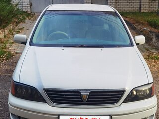 1999 Toyota Vista V (V50), белый, 300000 рублей, вид 4