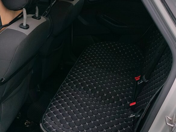 2011 Ford Focus III, серебристый, 695000 рублей - вид 9